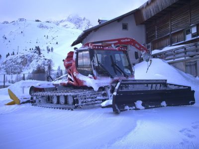 (Cortina d'Ampezzo) Luca Zardini Zesta
